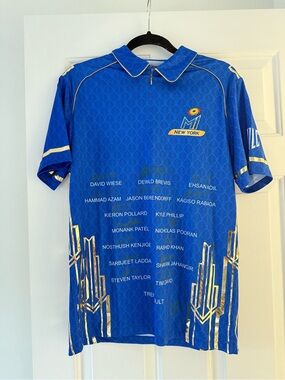 MI New York major league cricket jersey men’s size medium Autographed